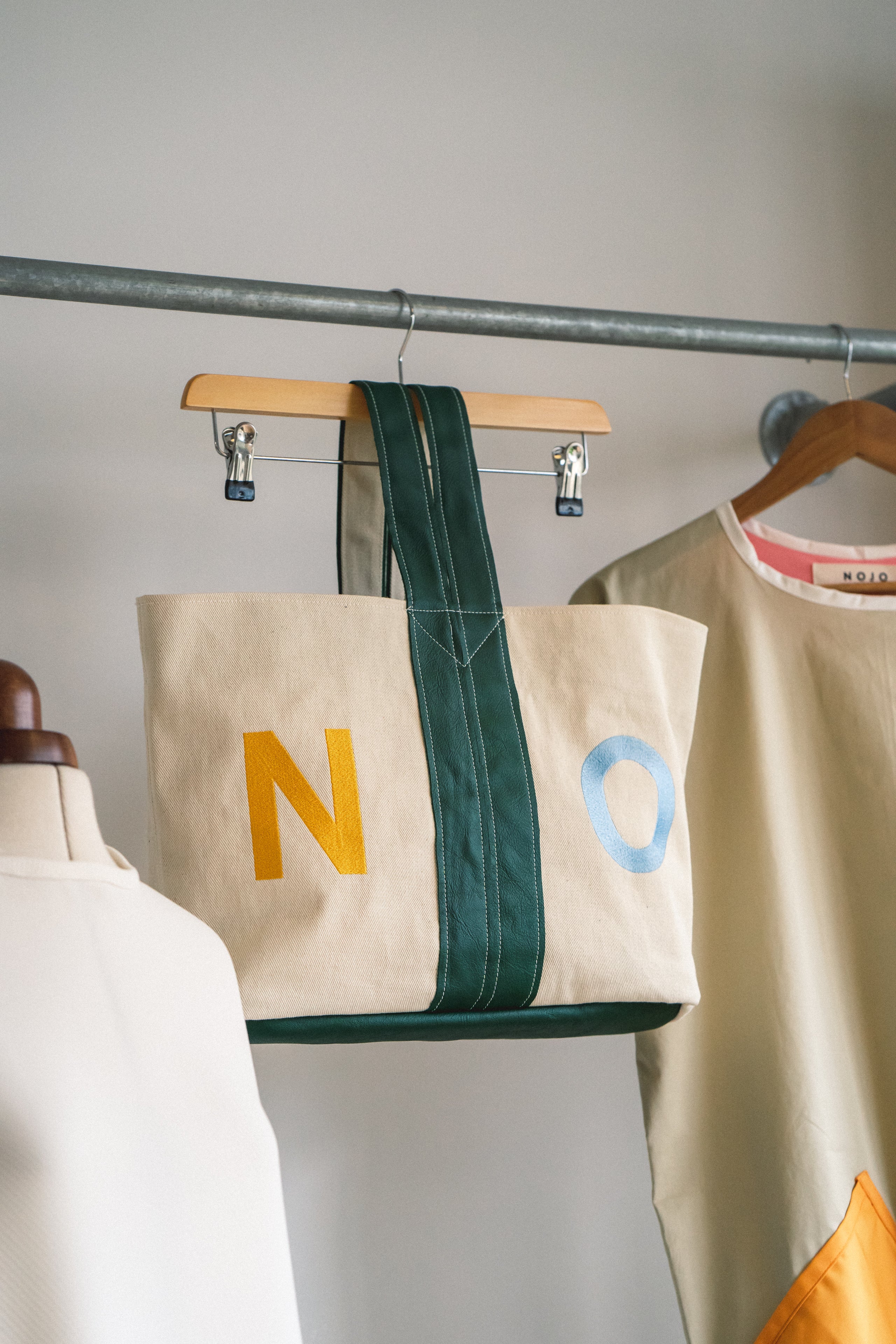 UPCYCLED EVERYDAY TOTE